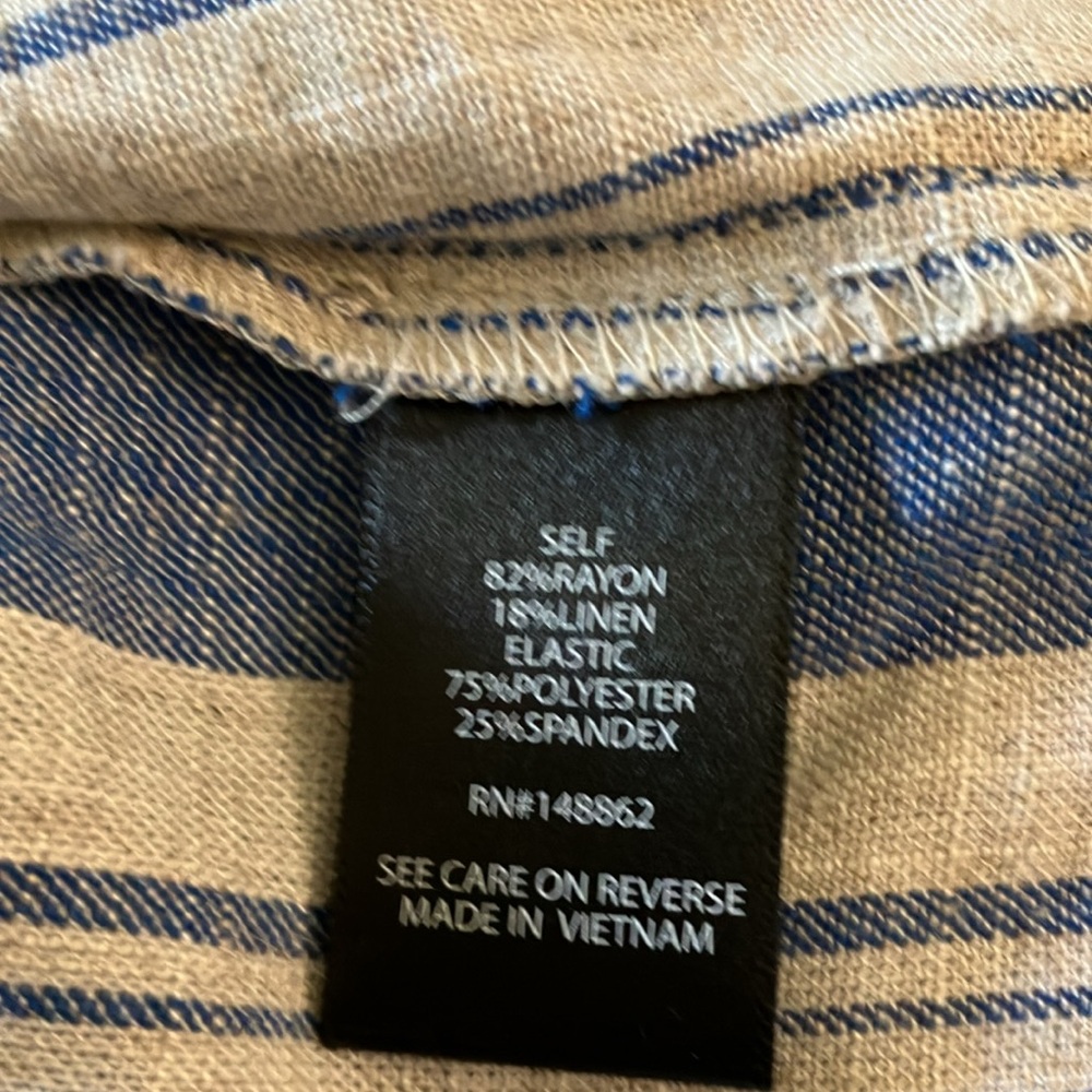 2 Torrid Size 1 (14-16) Linen Blue & Lt Grey Striped Tops, Off Shoulder & Tank - Picture 11 of 11